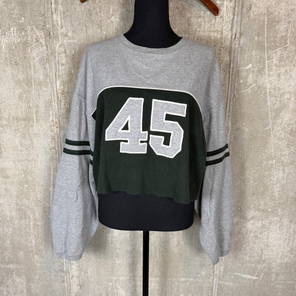 Point Zero Womens XL Cropped Sweatshirt Grey Green Varsity 45 Patch Cotton